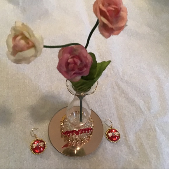 Bud Vase - Picture 4 of 7